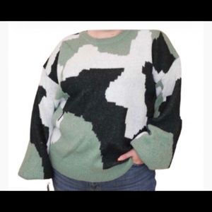 Camouflage white birch sweater worn once excellent condition size 1x
